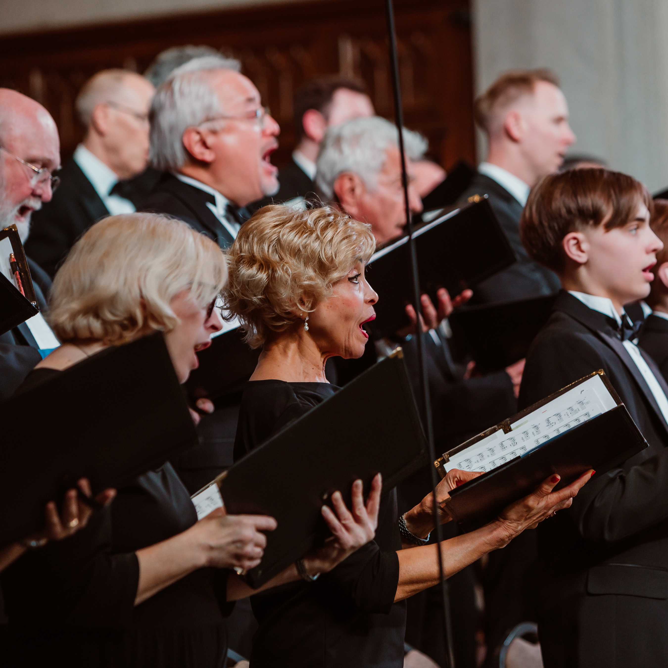 Singing in August

August 14, 17, 21 & 24
Dip your toes into the waters of the choral music ministry at Second with a variety of opportunities for singing this August.

Learn More
